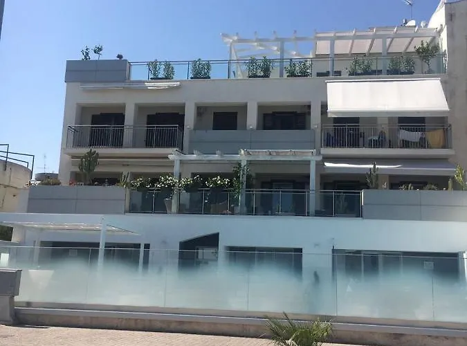 Lägenhetshotell Del Sole 4*
